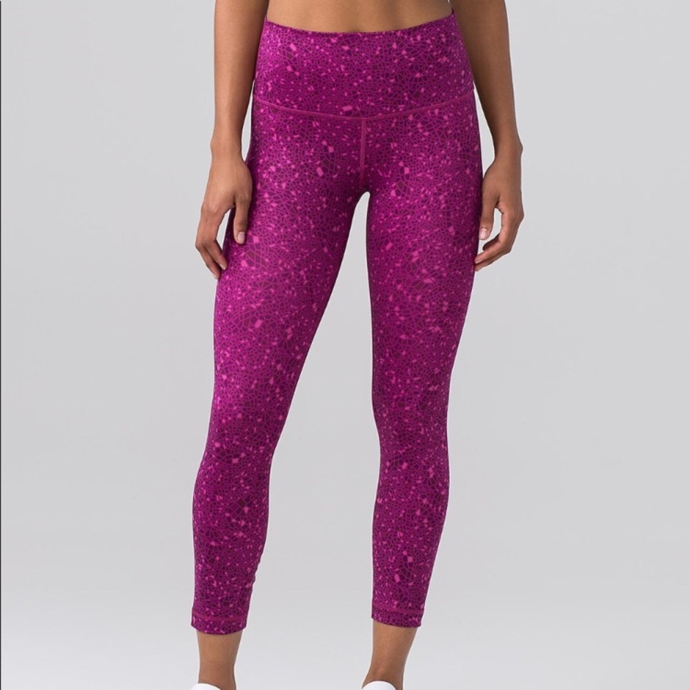 🔥price drop🔥 Lululemon high times. Size 6